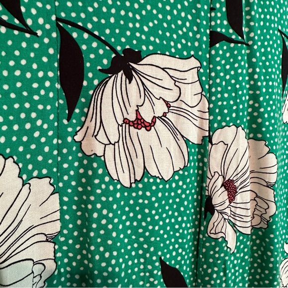 ASOS Green Floral Polka Dot Short Sleeve Collared Romper - Picture 3 of 4
